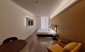 Suites Viena Plaza De